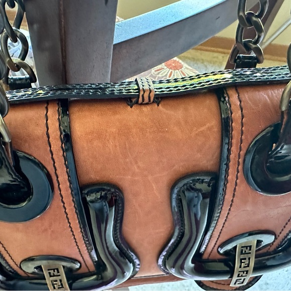 Vintage Fendi B Nappa Buckle handbag - Picture 5 of 11